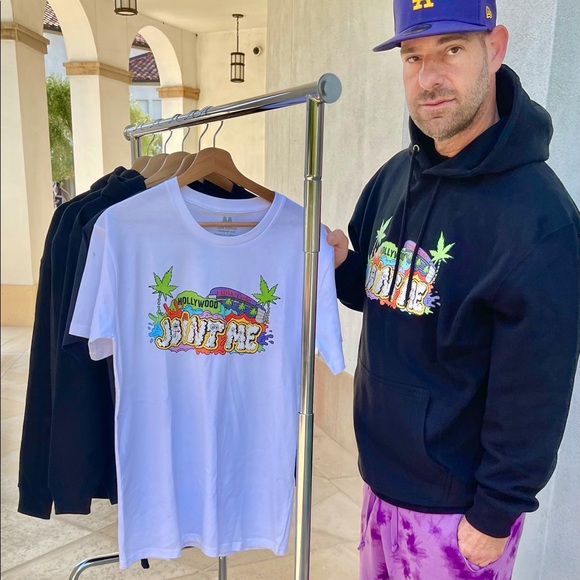 Shop Now! JOINT ME x Heart & Sole California, Inc. - Picture 9 of 12